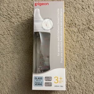 Pigeon baby bottle Brand new and unopened